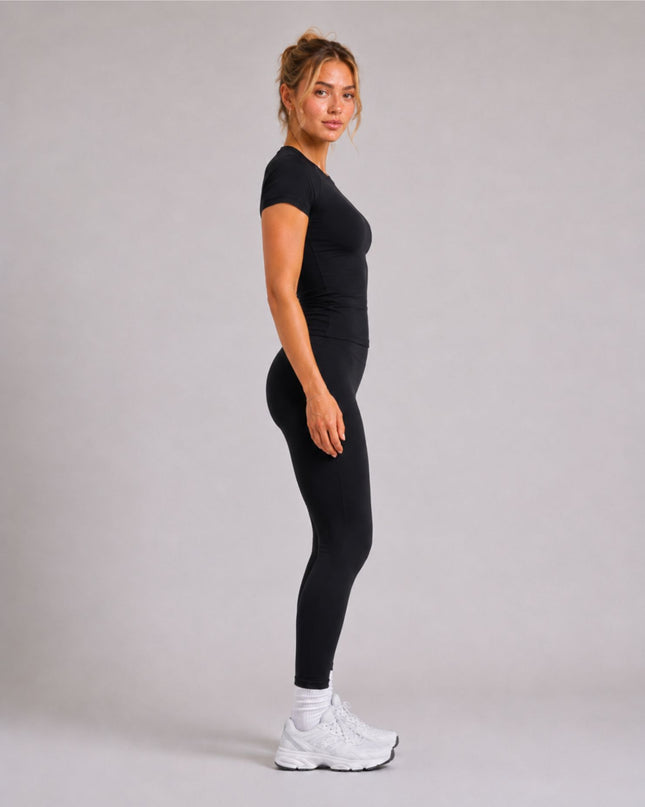 Defined Performance Tee - Svart