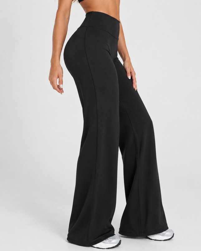 Butter Flare Pants - Svart